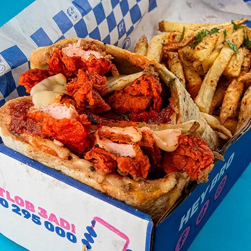 Makloub Chicken Cajun